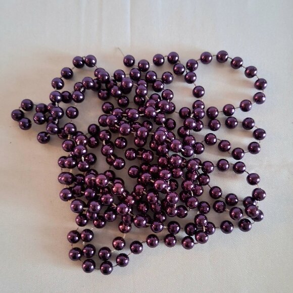 Lot of Various Purple And White Bead Garland - Picture 5 of 10